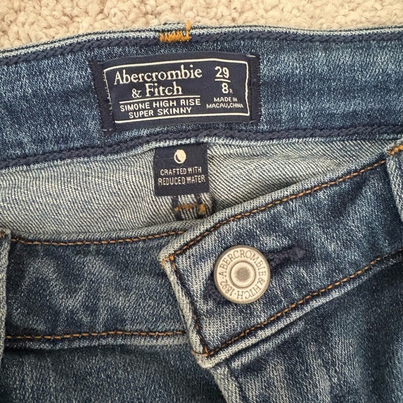 Abercrombie & Fitch Simone High Rise Super Skinny Jeans with Holes Size 29/8 - Picture 3 of 3